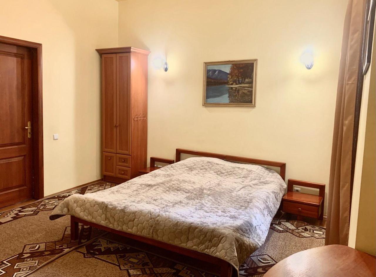 לבוב Apartament-Minihotel Elpida מראה חיצוני תמונה